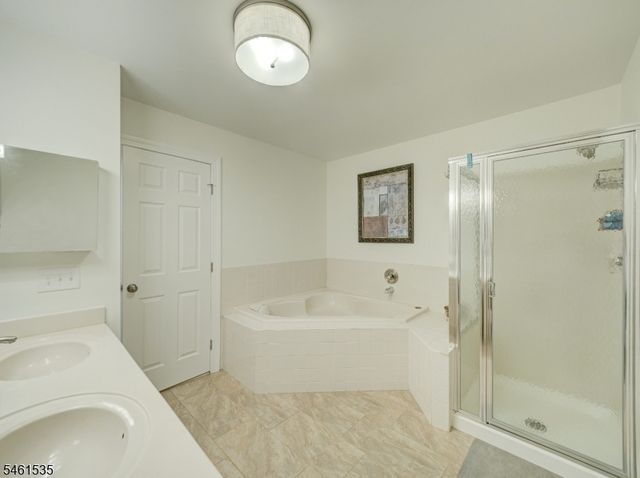 3402 Robinson Ct, Bridgewater Twp., NJ 08807