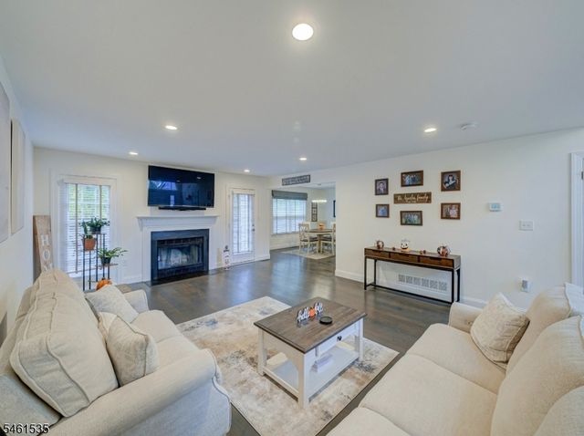 3402 Robinson Ct, Bridgewater Twp., NJ 08807