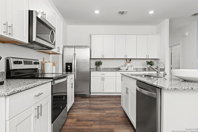 1233 Punta Mita Street, Converse, TX 78109