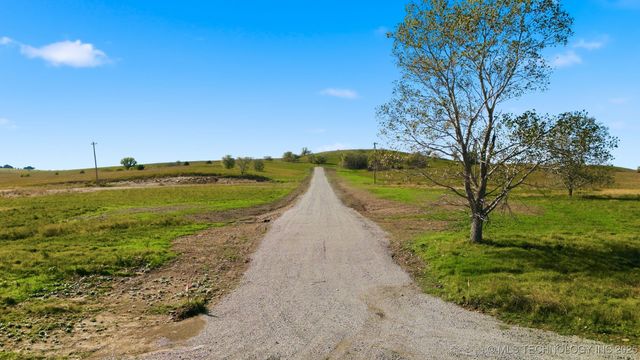 004 Sandstone Avenue, Skiatook, OK 74070