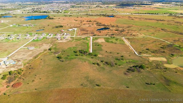 004 Sandstone Avenue, Skiatook, OK 74070