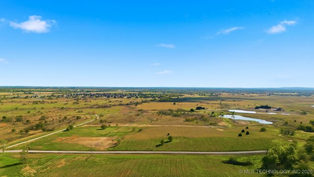 004 Sandstone Avenue, Skiatook, OK 74070