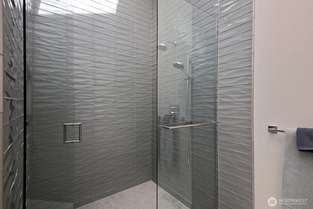 4654 Strawbridge Lane, Langley, WA 98260