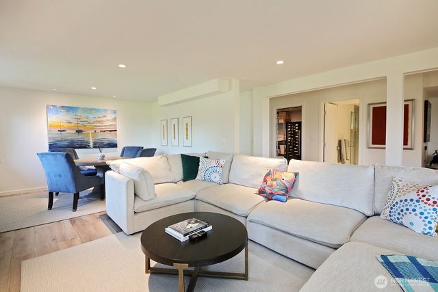 4654 Strawbridge Lane, Langley, WA 98260