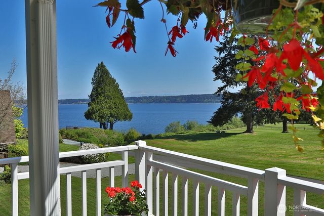 4654 Strawbridge Lane, Langley, WA 98260