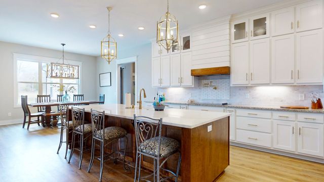 5130 Midland Rd, Christiana, TN 37037