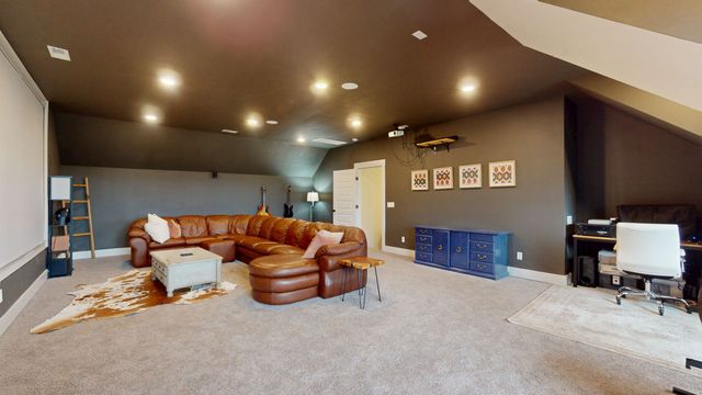 5130 Midland Rd, Christiana, TN 37037