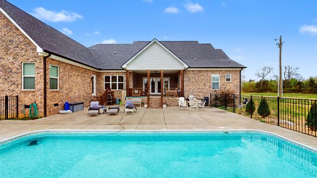 5130 Midland Rd, Christiana, TN 37037