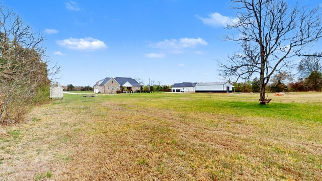 5130 Midland Rd, Christiana, TN 37037
