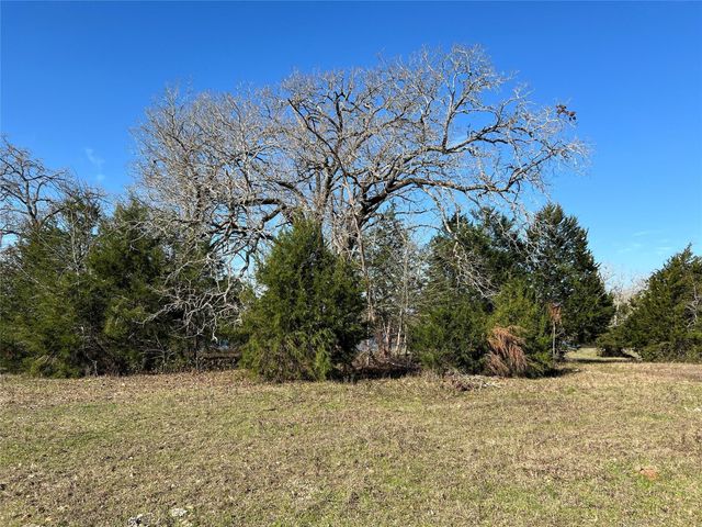 19285 Moriarty Rd, Richards, TX 77873
