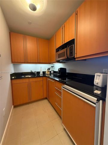 1435 Brickell Ave 3305, Miami, FL 33131