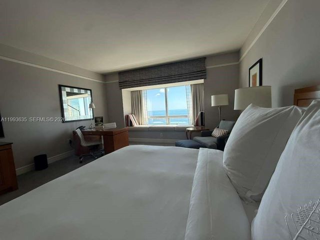 1435 Brickell Ave 3305, Miami, FL 33131