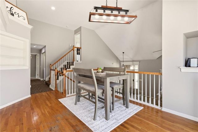 21109 E 50th Street Court NW, Blue Springs, MO 64015