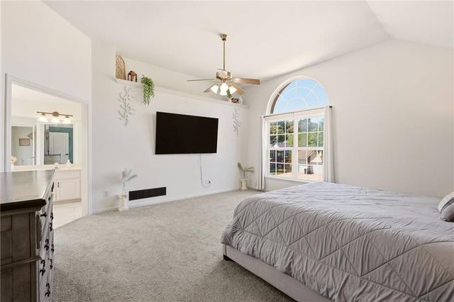 21109 E 50th Street Court NW, Blue Springs, MO 64015