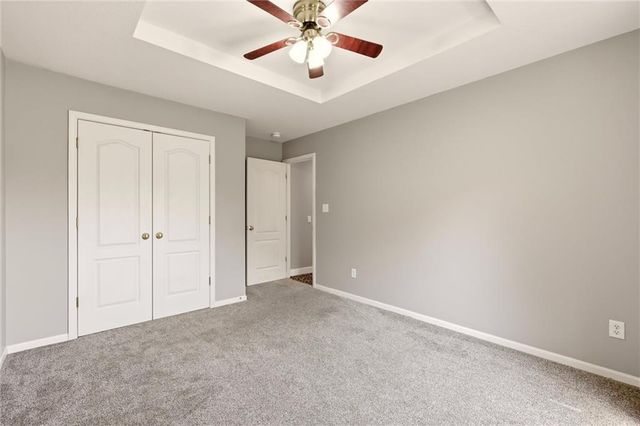 21109 E 50th Street Court NW, Blue Springs, MO 64015