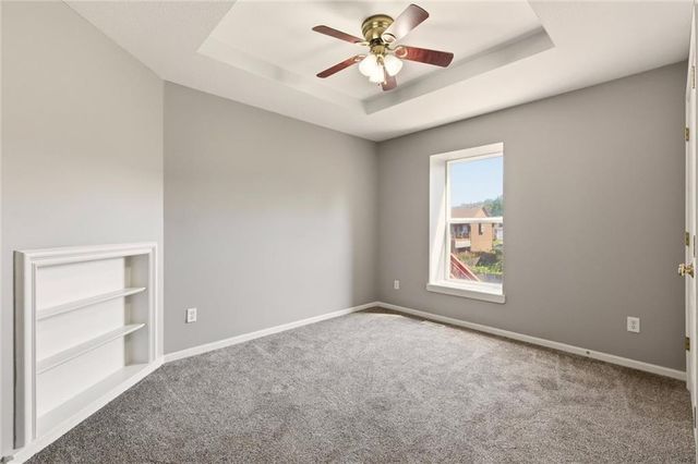 21109 E 50th Street Court NW, Blue Springs, MO 64015