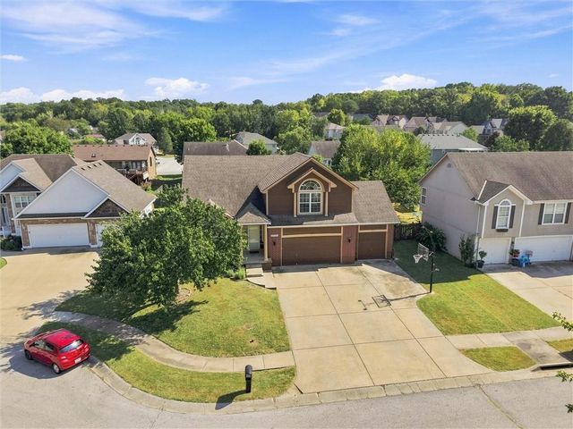 21109 E 50th Street Court NW, Blue Springs, MO 64015