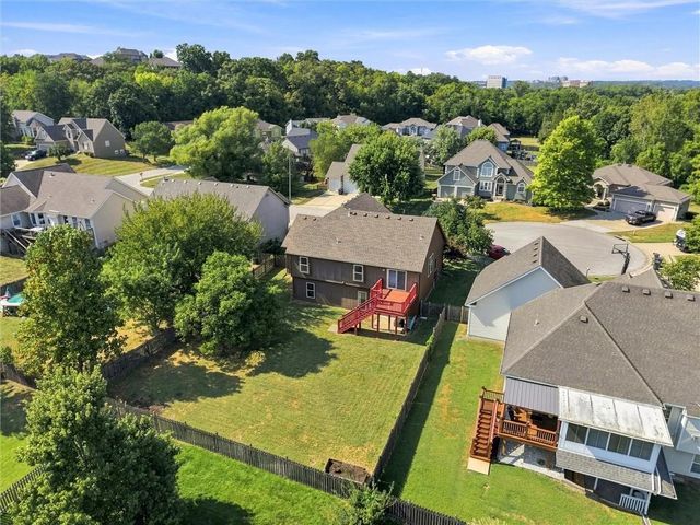 21109 E 50th Street Court NW, Blue Springs, MO 64015