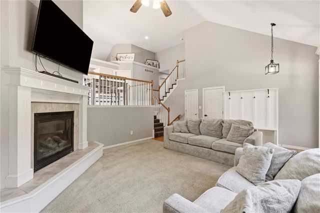 21109 E 50th Street Court NW, Blue Springs, MO 64015