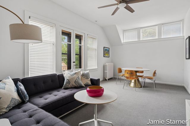 60 College Avenue NE, Grand Rapids, MI 49503