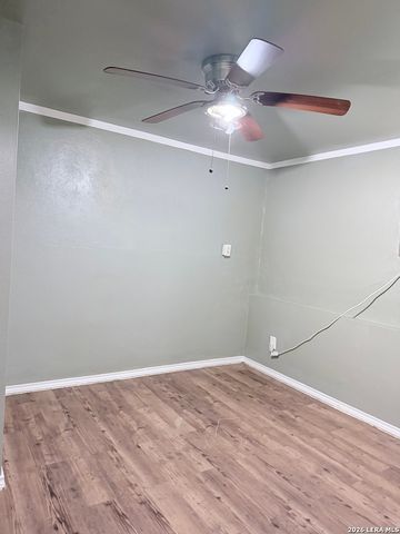 213 Earl B, San Antonio, TX 78212