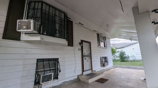 213 Earl B, San Antonio, TX 78212