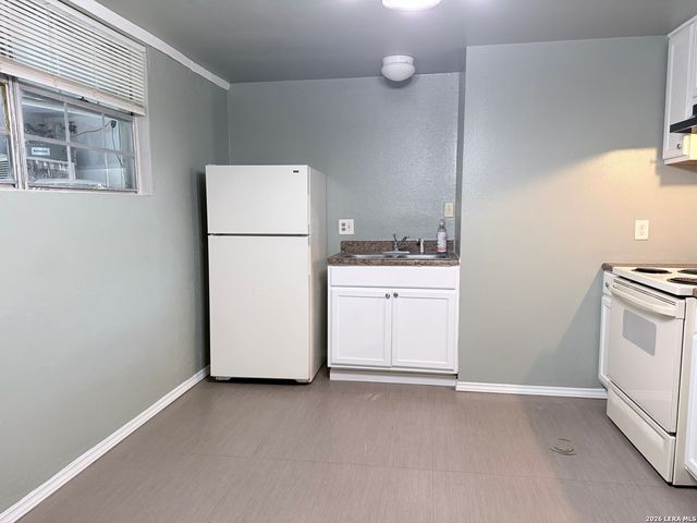 213 Earl B, San Antonio, TX 78212