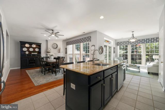 42 WRENTHAM DR, Medford, NJ 08055