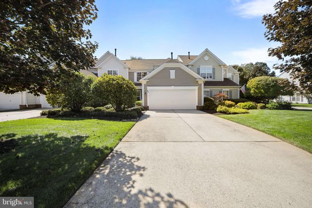 42 WRENTHAM DR, Medford, NJ 08055