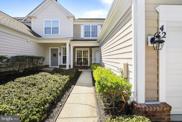42 WRENTHAM DR, Medford, NJ 08055