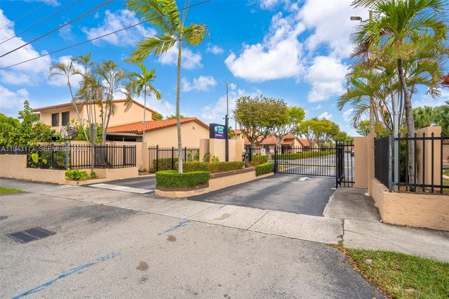 3815 SW 82nd Ave 41, Miami, FL 33155