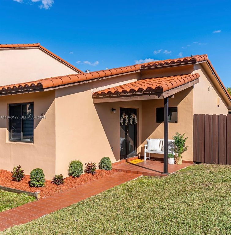 3815 SW 82nd Ave 41, Miami, FL 33155