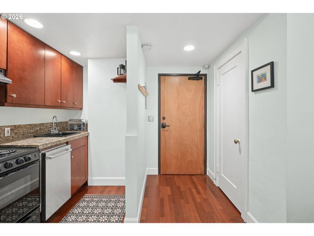 1005 Sw PARK Ave 204, Portland, OR 97205