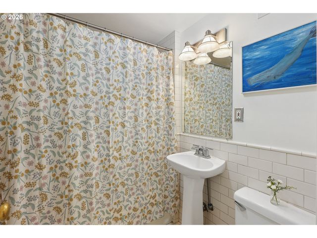 1005 Sw PARK Ave 204, Portland, OR 97205