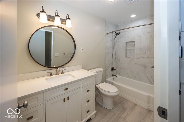 9317 Sherwood Lane, Indianapolis, IN 46240