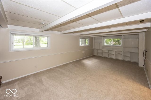 9317 Sherwood Lane, Indianapolis, IN 46240