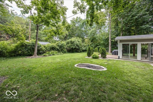 9317 Sherwood Lane, Indianapolis, IN 46240