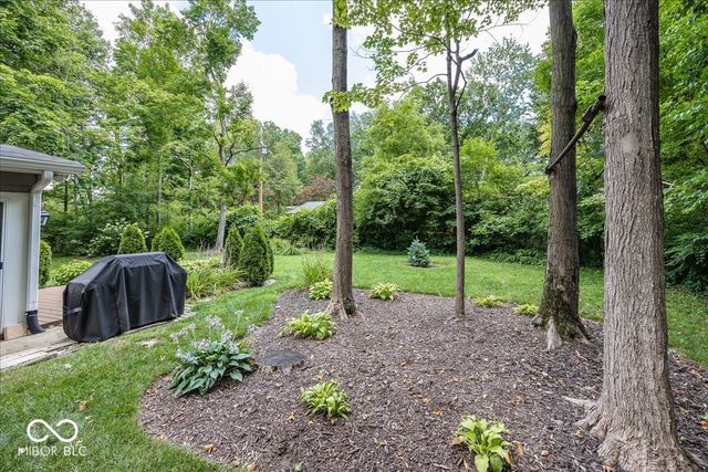 9317 Sherwood Lane, Indianapolis, IN 46240