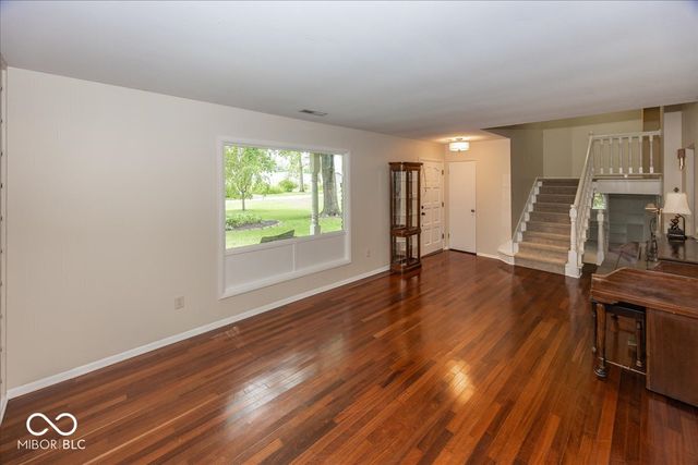9317 Sherwood Lane, Indianapolis, IN 46240