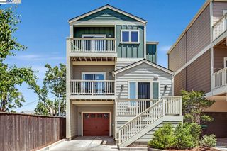 200 Valletta Ln, Pleasanton, CA 94566