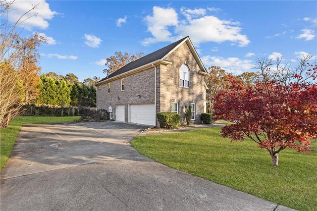 389 Young James Circle, Stockbridge, GA 30281