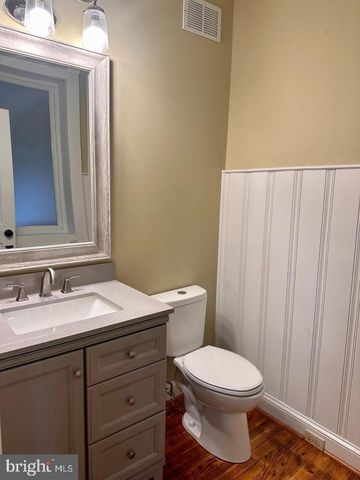 313 N KENT ST, Winchester, VA 22601