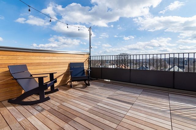 57 Quincy Shore Drive 502, Quincy, MA 02171