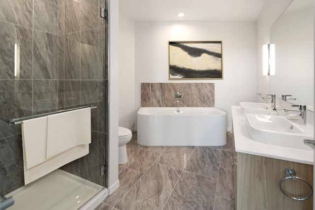 57 Quincy Shore Drive 502, Quincy, MA 02171