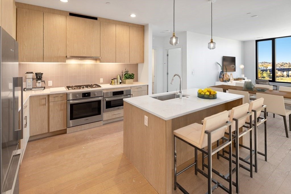57 Quincy Shore Drive 502, Quincy, MA 02171