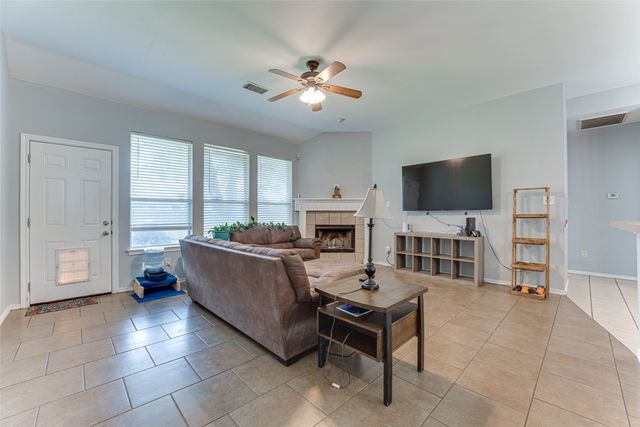 117 Parks Branch Road, Red Oak, TX 75154