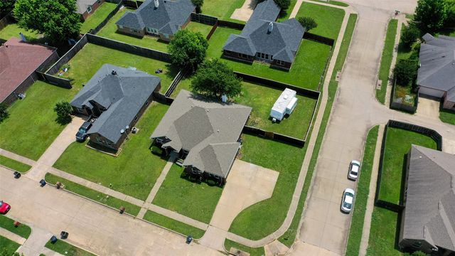 117 Parks Branch Road, Red Oak, TX 75154