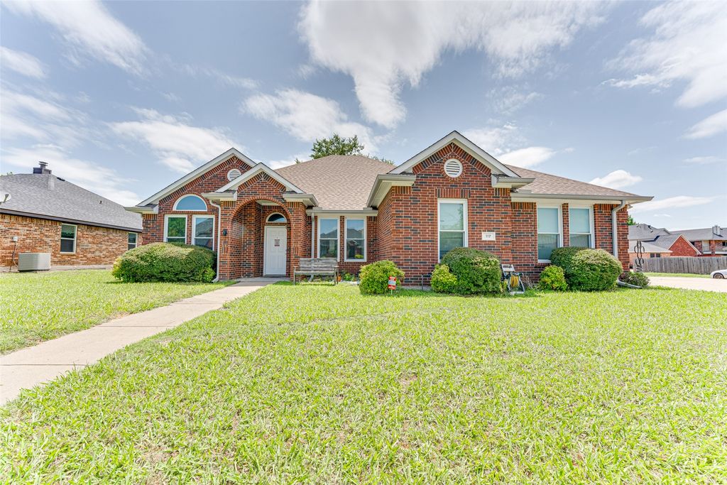 117 Parks Branch Road, Red Oak, TX 75154