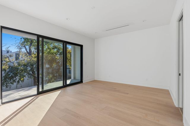 820 Malone Street, Houston, TX 77007