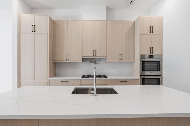 820 Malone Street, Houston, TX 77007